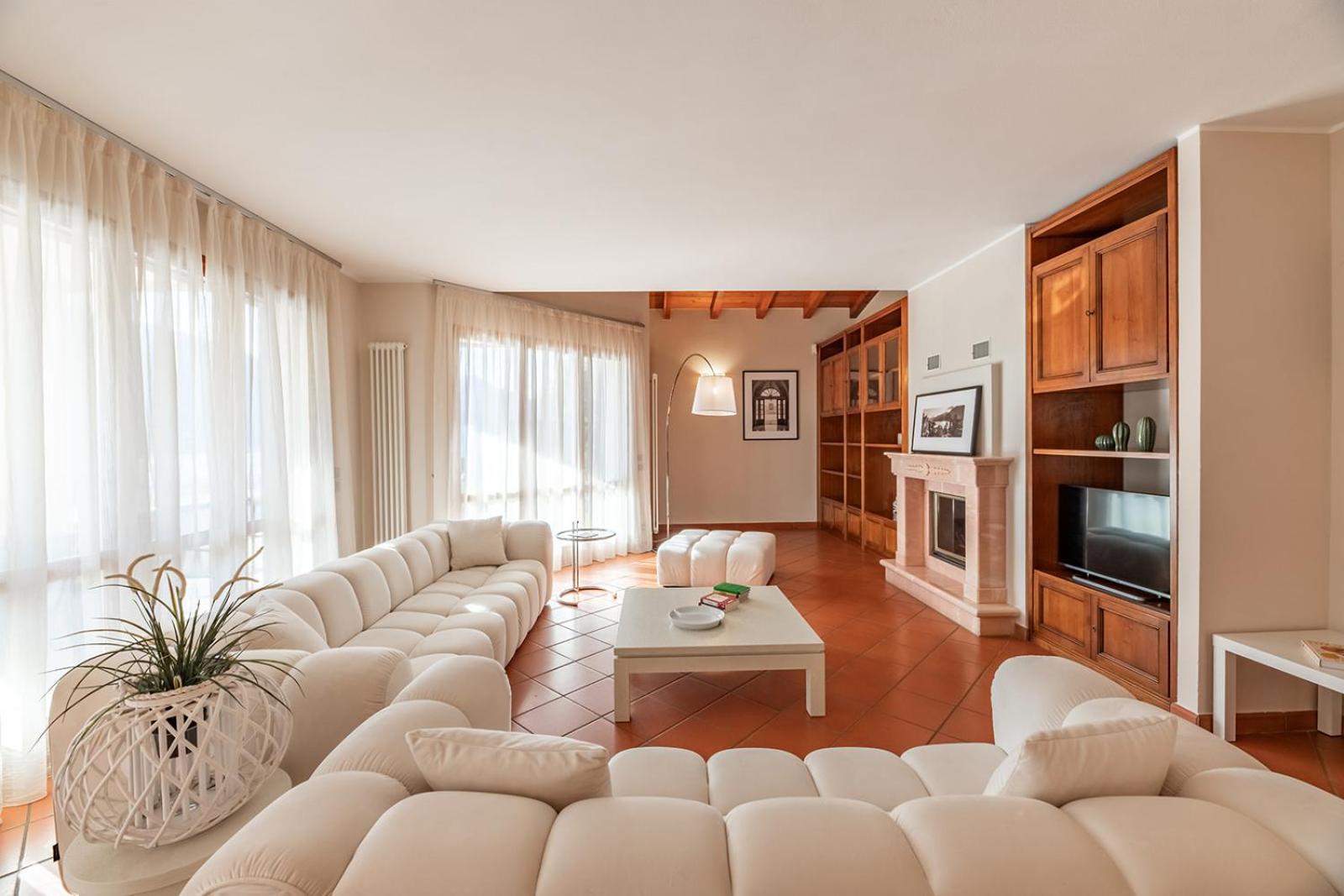 Villa Principessa - Stunning Villa With Panoramic Lake Como Views Cremia Bagian luar foto