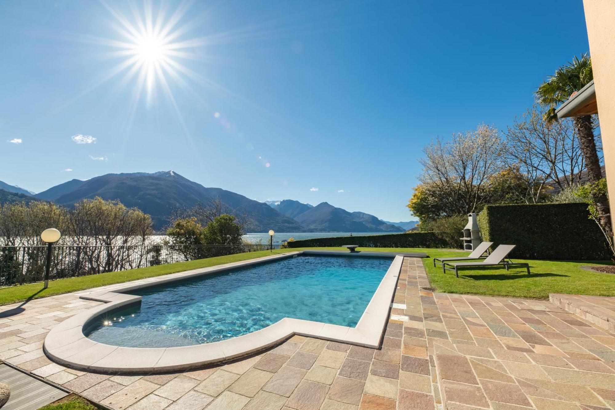 Villa Principessa - Stunning Villa With Panoramic Lake Como Views Cremia Bagian luar foto